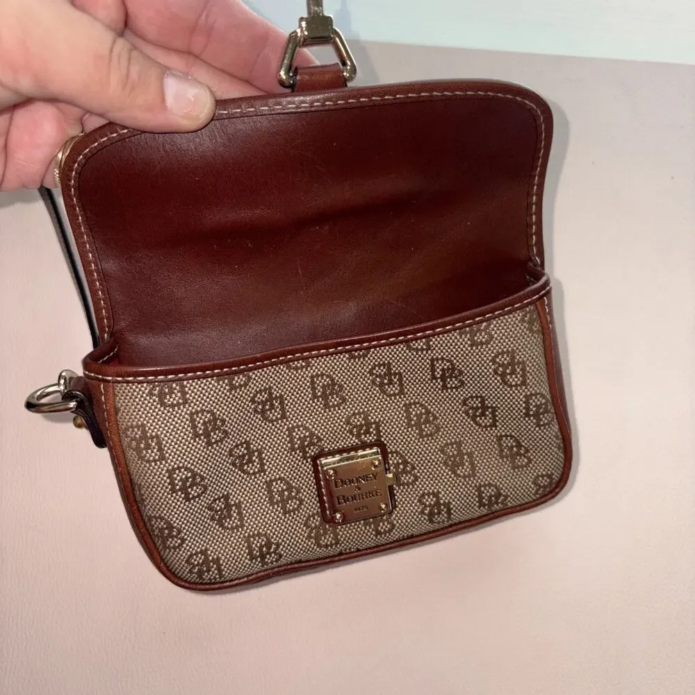 Dooney & Bourke 1975 Push Lock Wristlet Brown Leather Tan Monogram Fabric